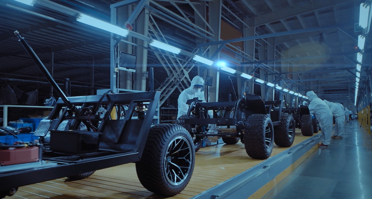 DACH Unveils DC-G-F2+2 Premium 2+2 Lifted Golf Cart, Redefining All-Terrain Golf Mobility for Global Courses & Luxury Estates (2)(1)