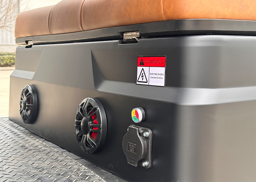 ILLUMINATED SPEAKERS